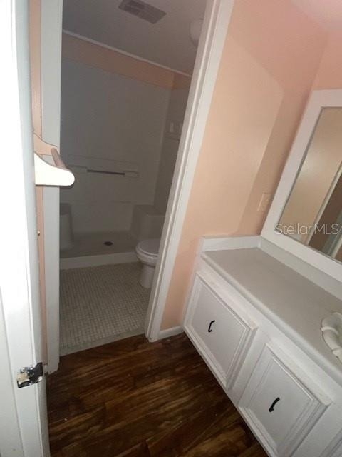 6301 Newtown Circle - Photo 0