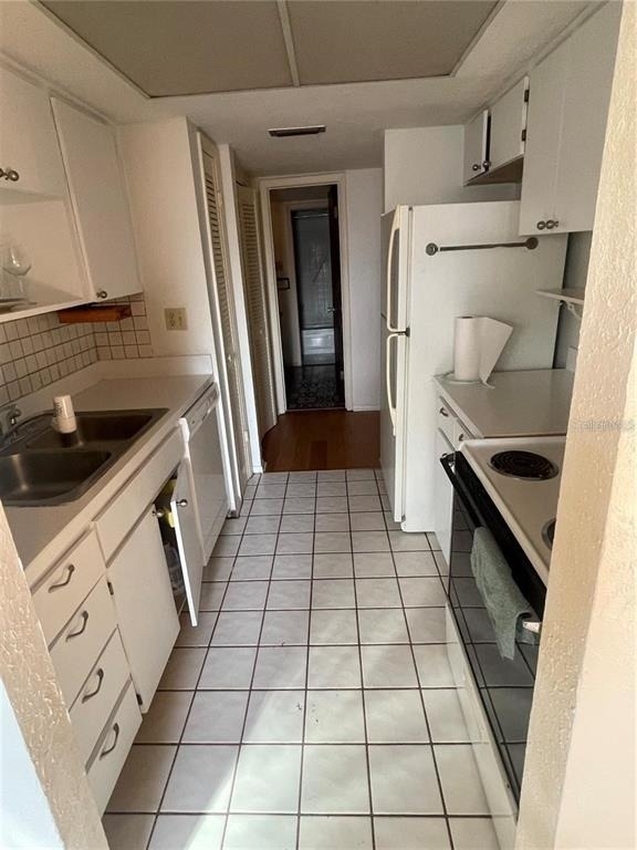 1589 Greenlea Drive - Photo 9