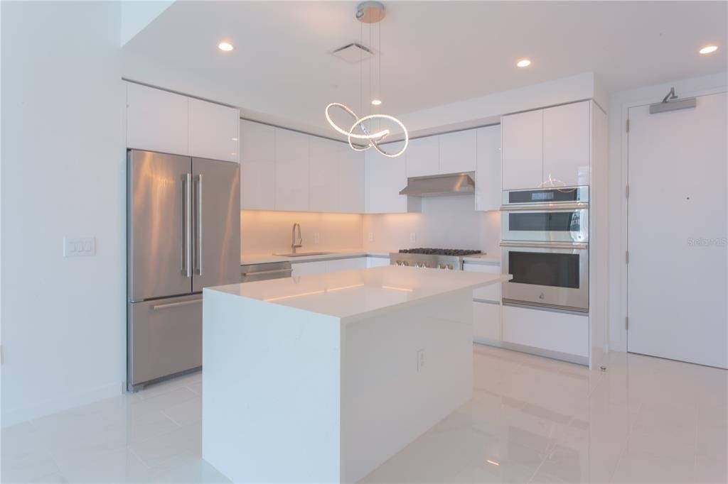 400 Central Avenue - Photo 2