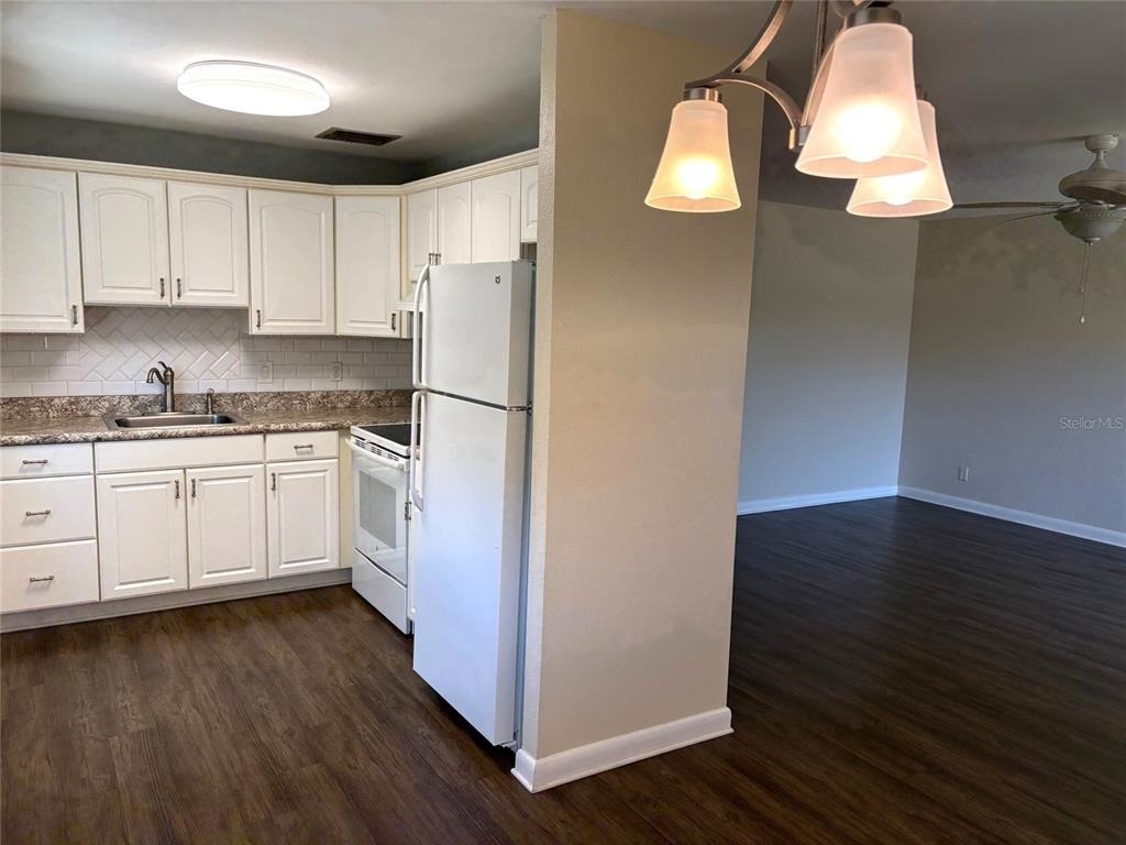 2202 Clubhouse Drive - Photo 6