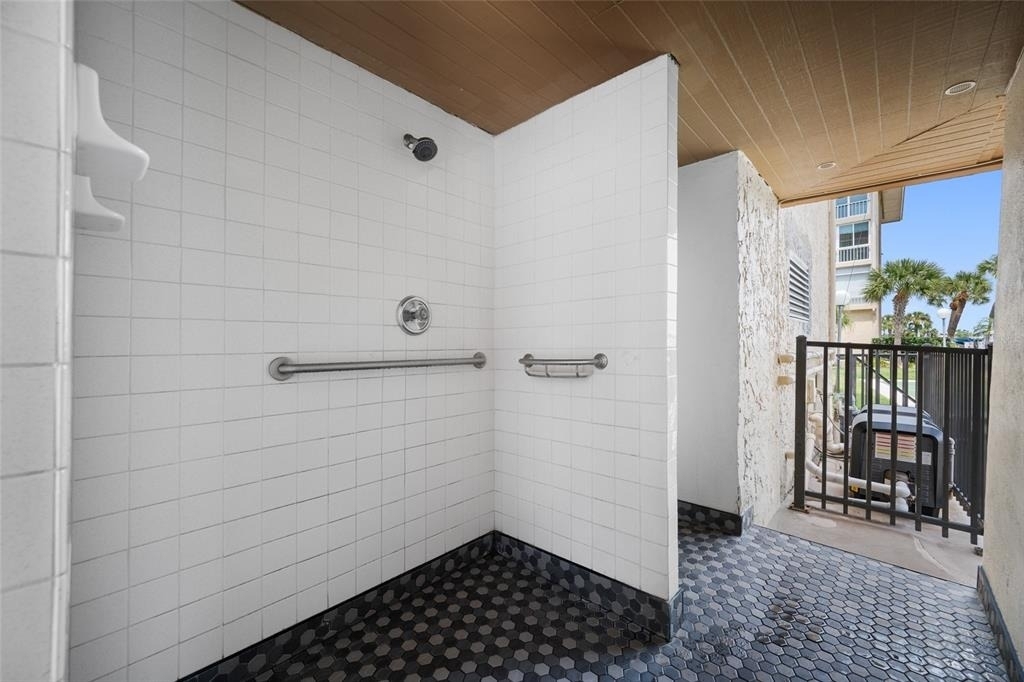 121 Island Way - Photo 39
