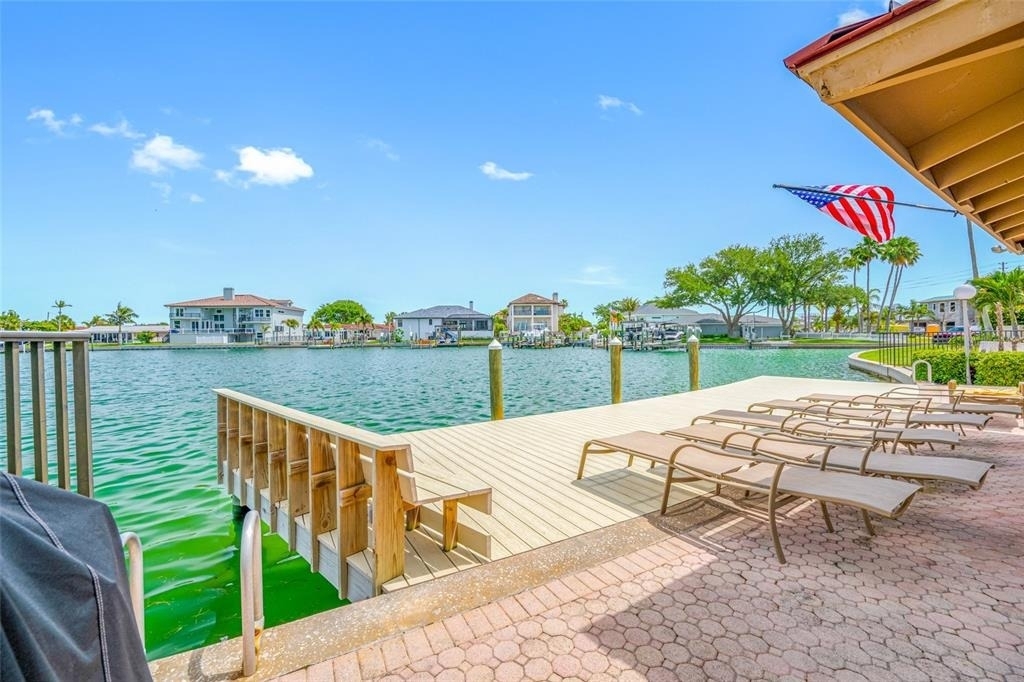 121 Island Way - Photo 40