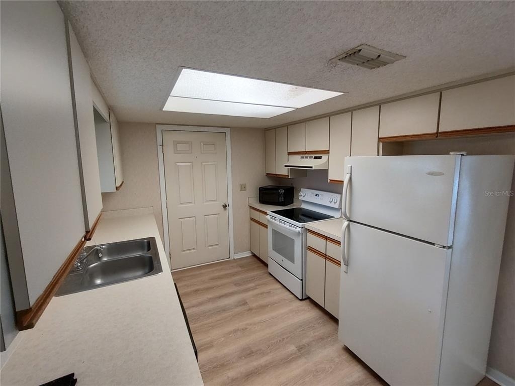 6345 Sw 115th Street Road - Photo 4
