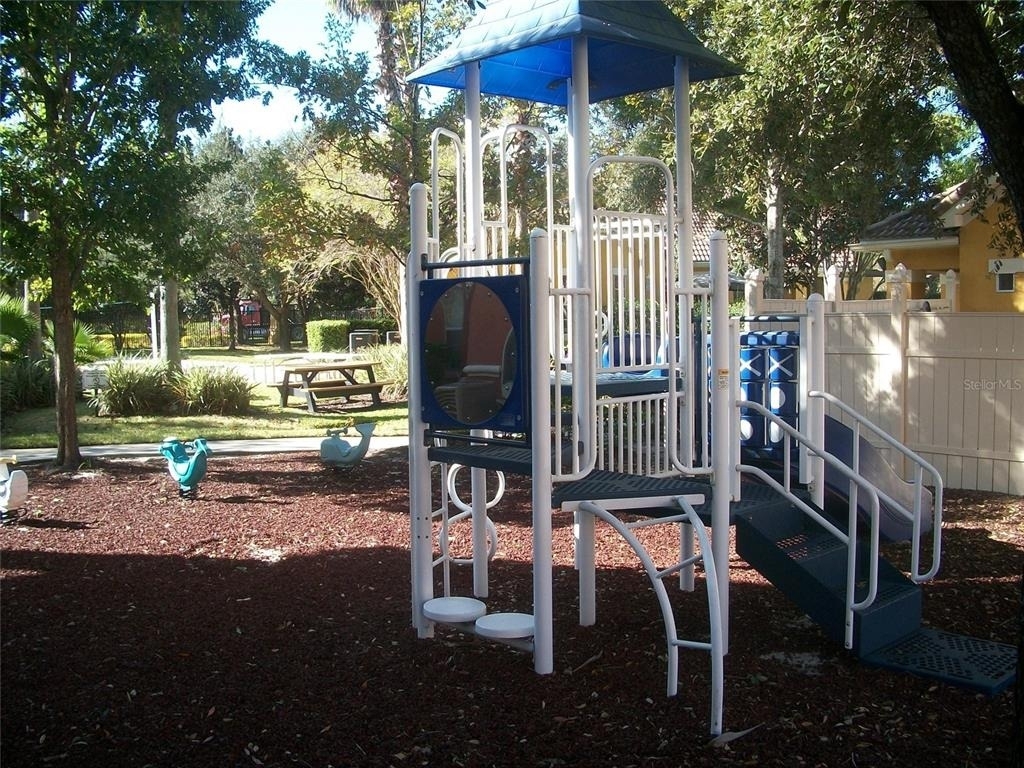 8836 Villa View Circle - Photo 34