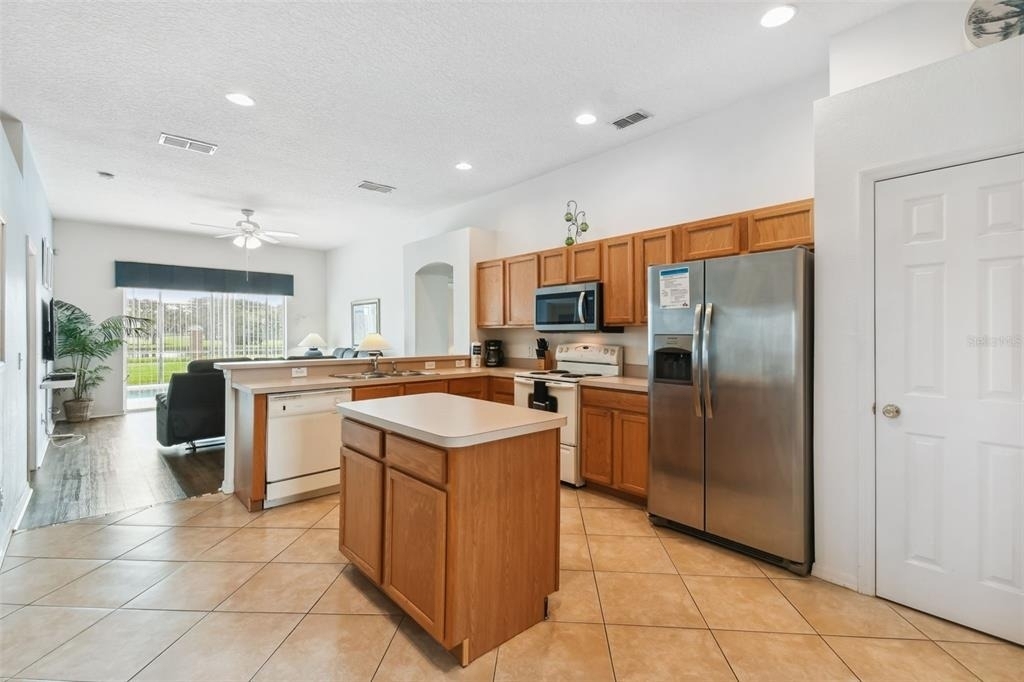 640 Chadbury Way - Photo 35
