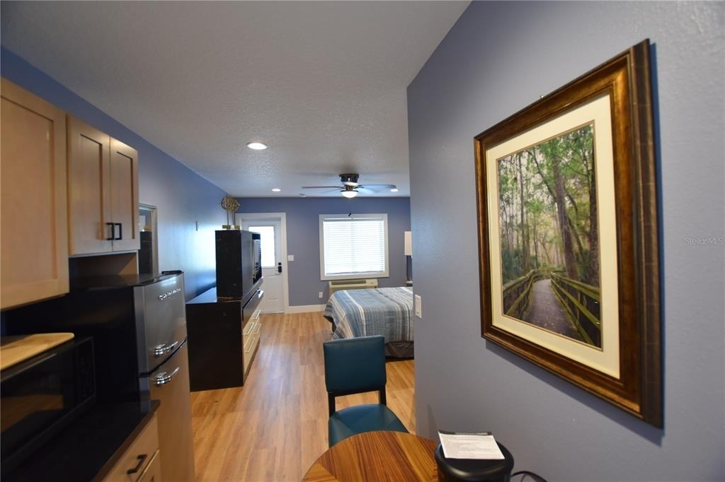 704 S Lakeshore Boulevard - Photo 3