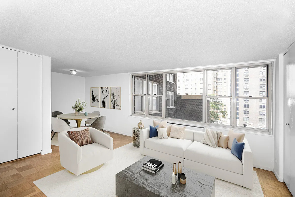 East 34th Street - Photo 0