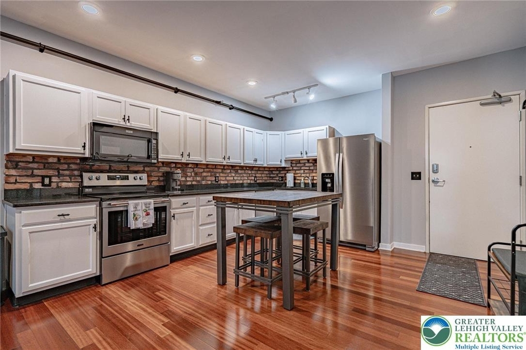 11 W 2nd Street - Photo 5