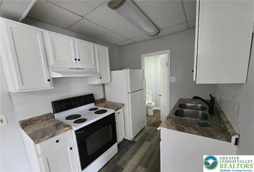 149 W Ridge Street - Photo 4
