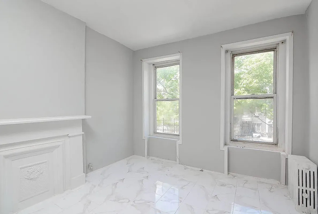 912 Gates Avenue - Photo 6