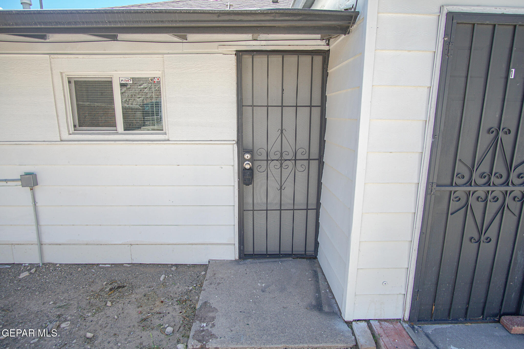 2111 Portland Avenue - Photo 0