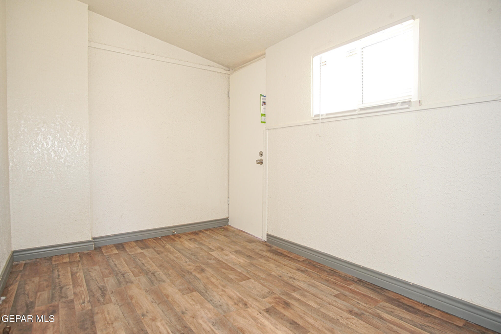 2111 Portland Avenue - Photo 9
