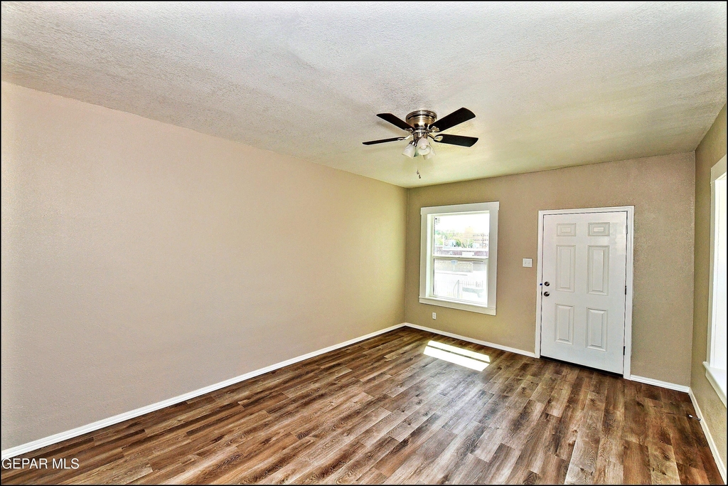 615 Arizona Avenue - Photo 8