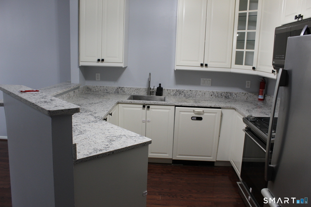8 Rose Lane - Photo 19