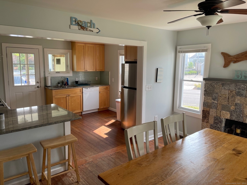 799 Rowland Road - Photo 2