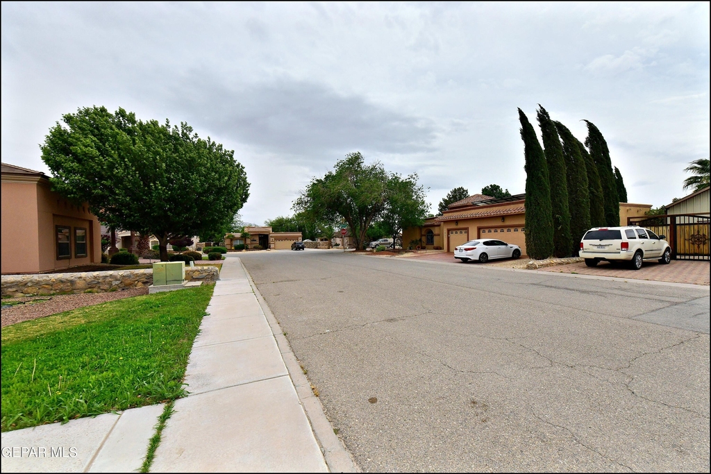 5973 Cartagena Circle - Photo 45