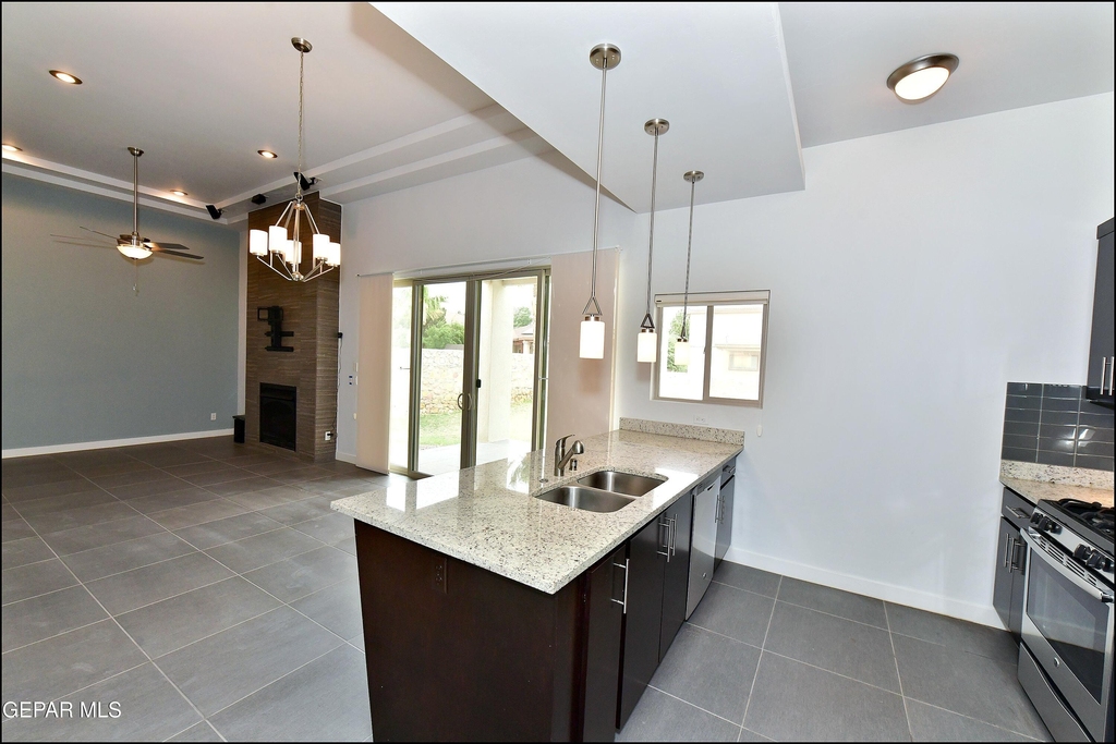 5973 Cartagena Circle - Photo 17