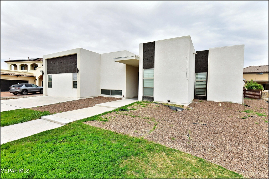 5973 Cartagena Circle - Photo 1