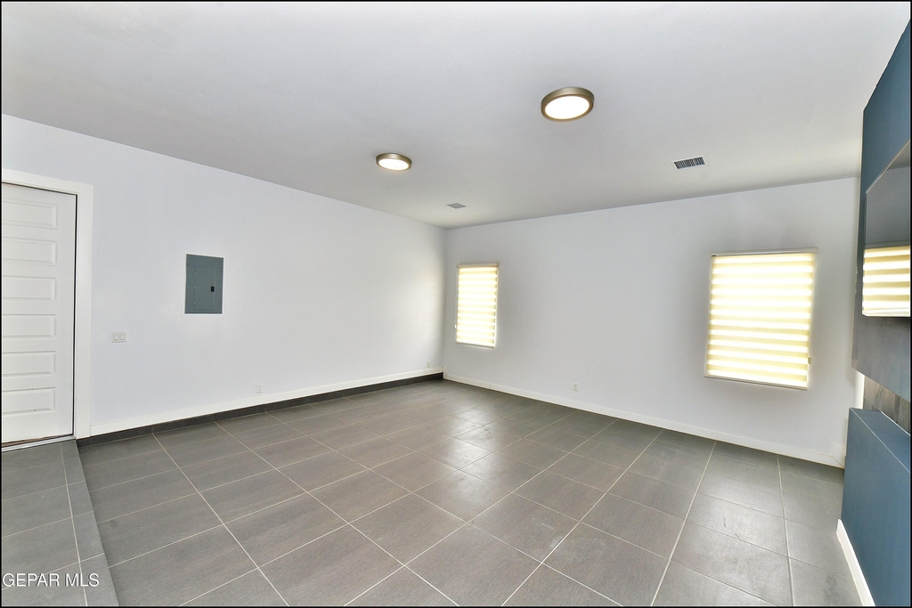 5973 Cartagena Circle - Photo 28