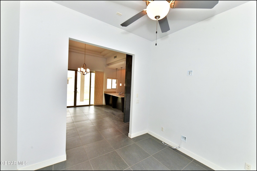 5973 Cartagena Circle - Photo 25