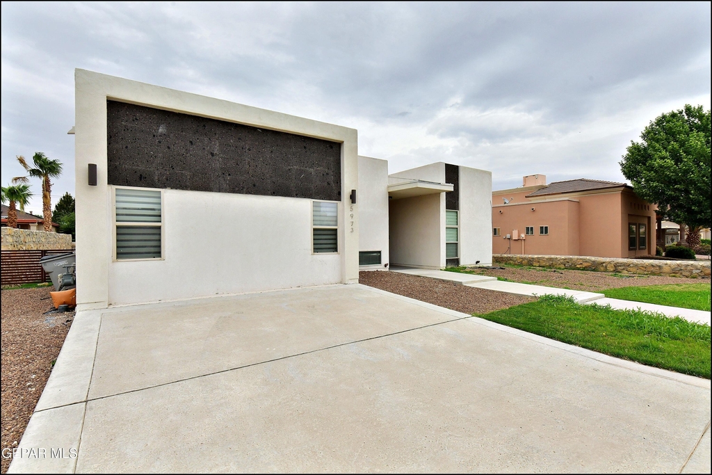 5973 Cartagena Circle - Photo 3