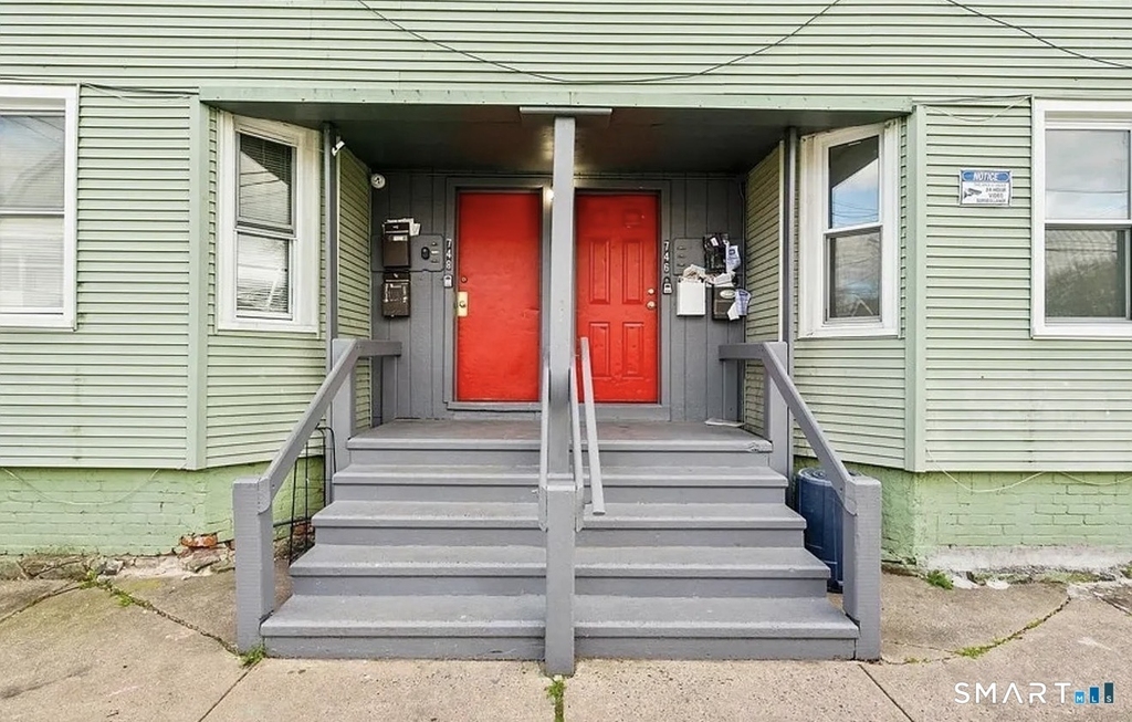 748 Maple Street - Photo 11