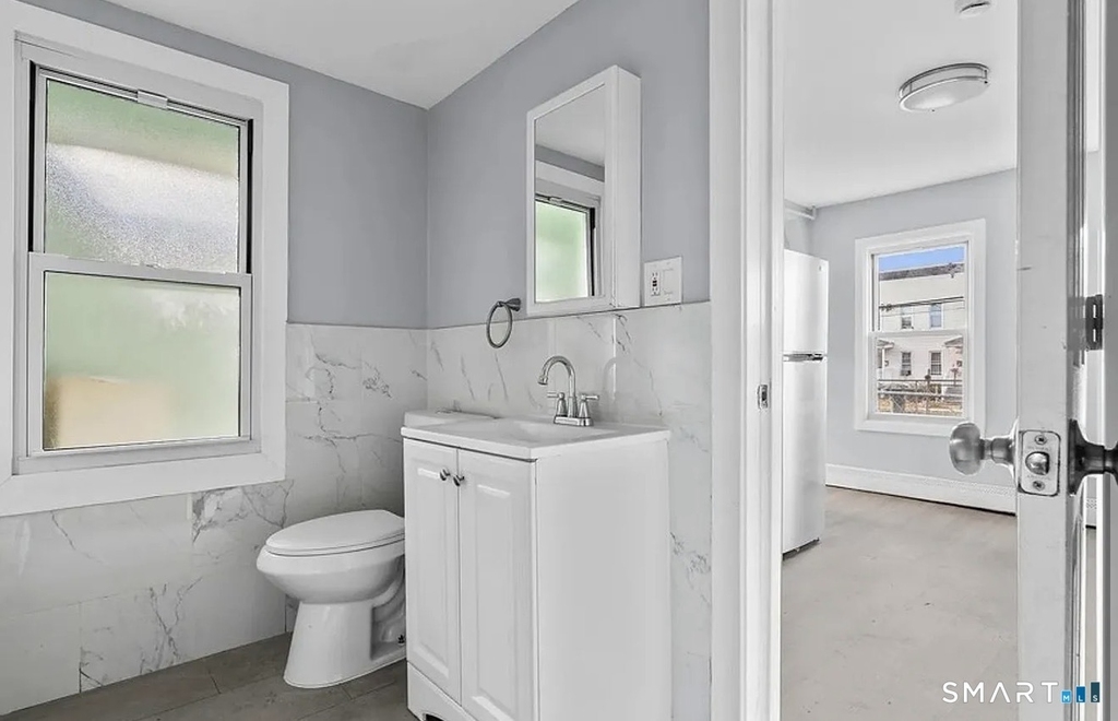 748 Maple Street - Photo 8
