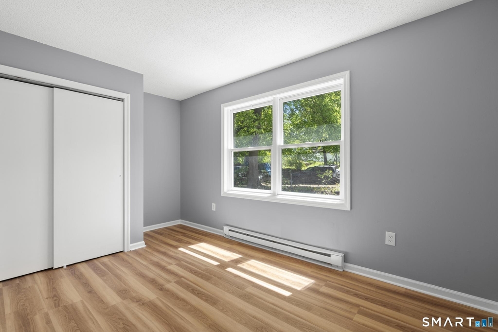 100 Meriden Road - Photo 7