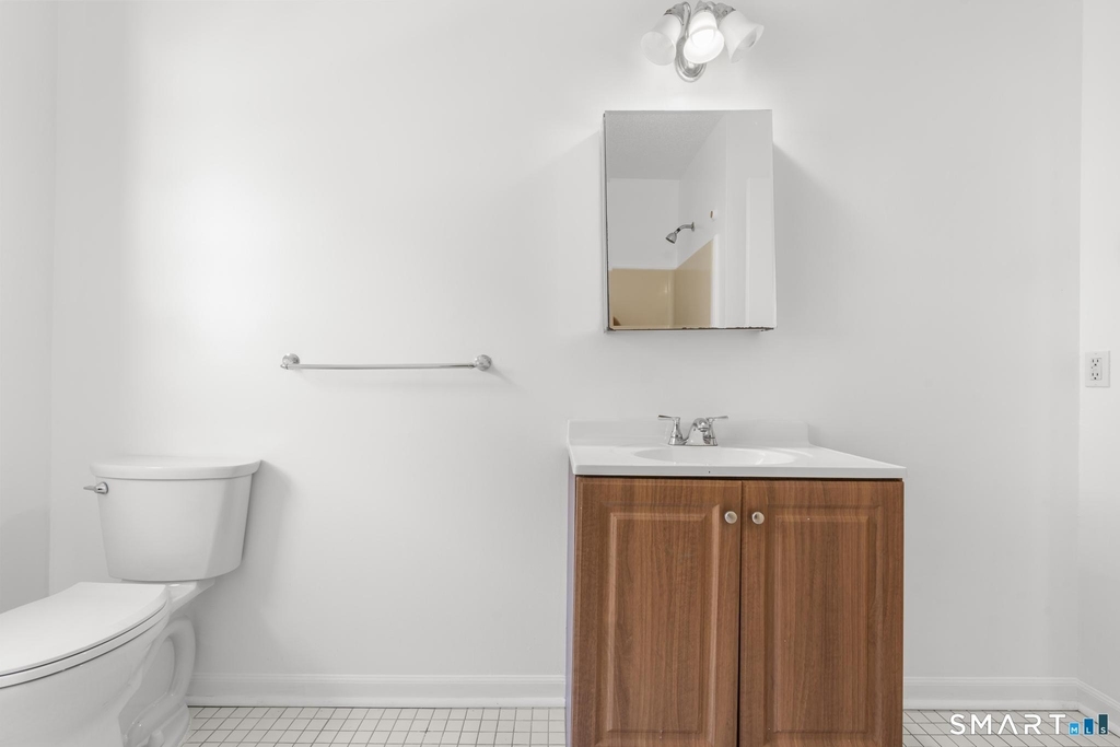 100 Meriden Road - Photo 11