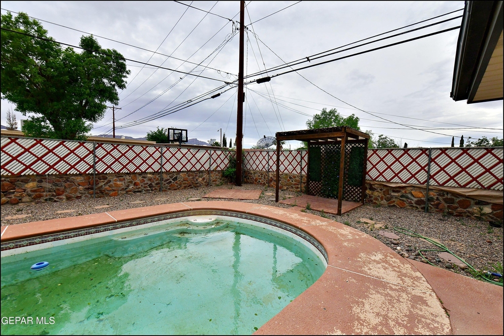 10565 Murphy Street - Photo 39