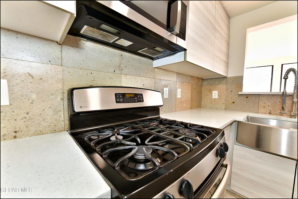 10565 Murphy Street - Photo 16