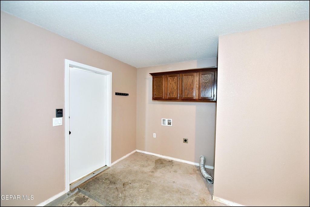 12976 Enrique Gomez Drive - Photo 39
