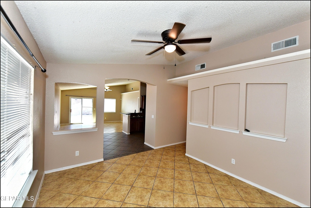 12976 Enrique Gomez Drive - Photo 7
