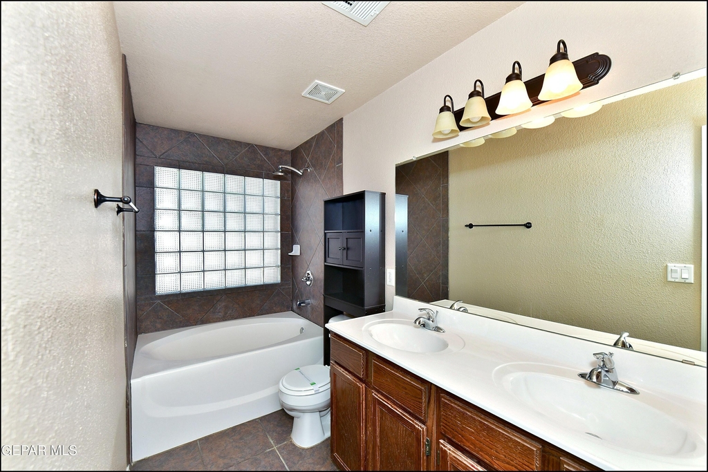 12976 Enrique Gomez Drive - Photo 28