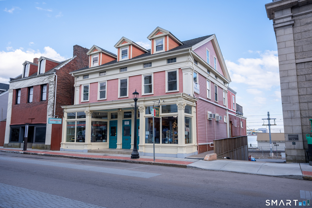 138 Bank Street - Photo 0