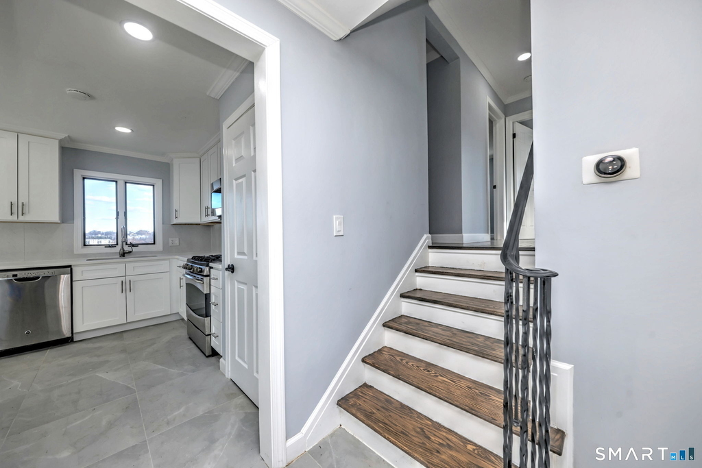 206 Bridgeview Place - Photo 16