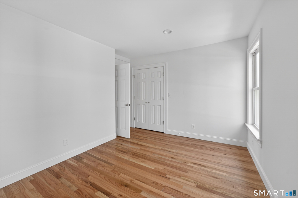 138 Bank Street - Photo 17