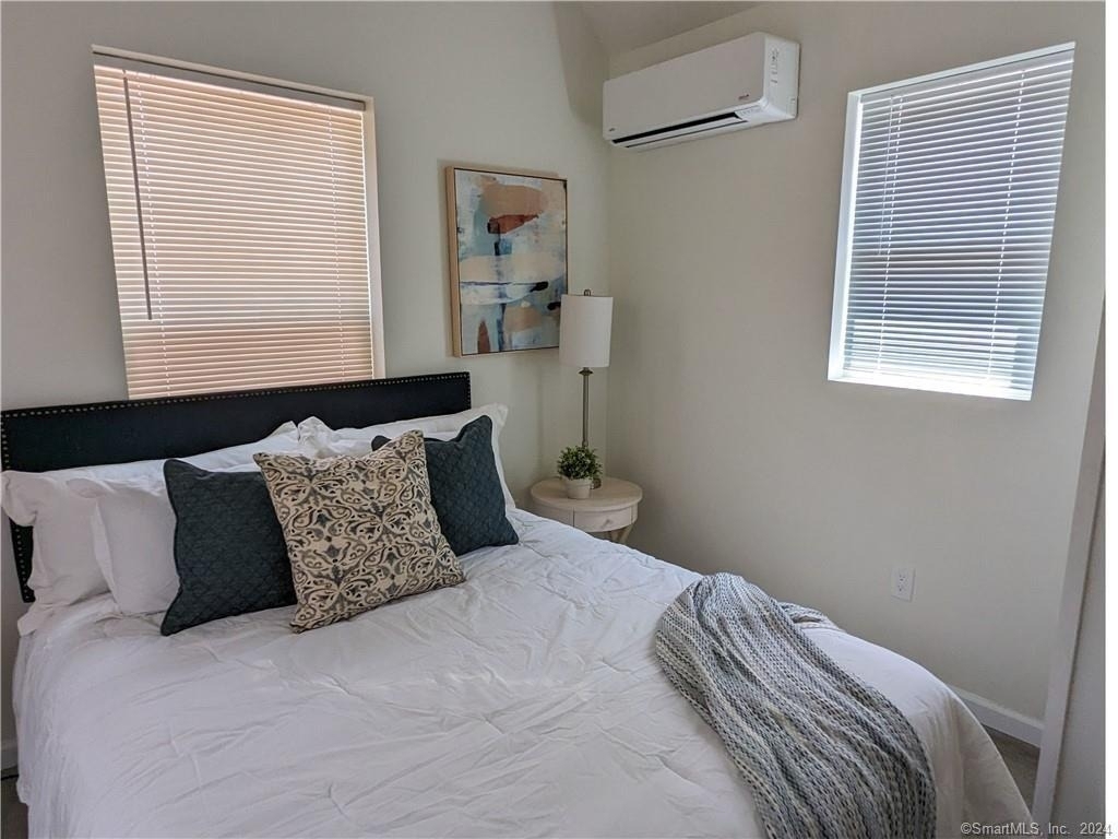 1187 Broad Street - Photo 5