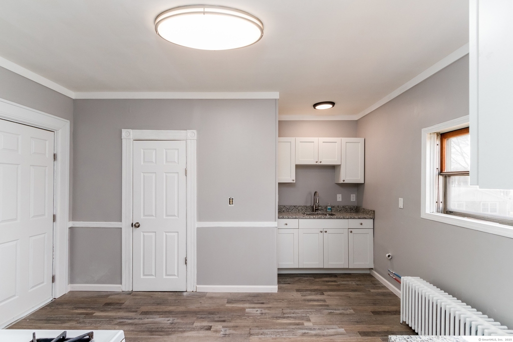 67 Avon Avenue - Photo 1