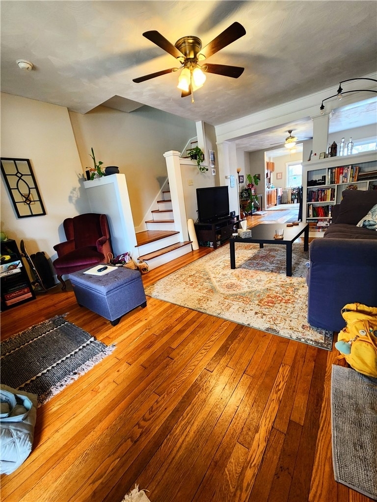 5850 Burchfield Ave - Photo 0