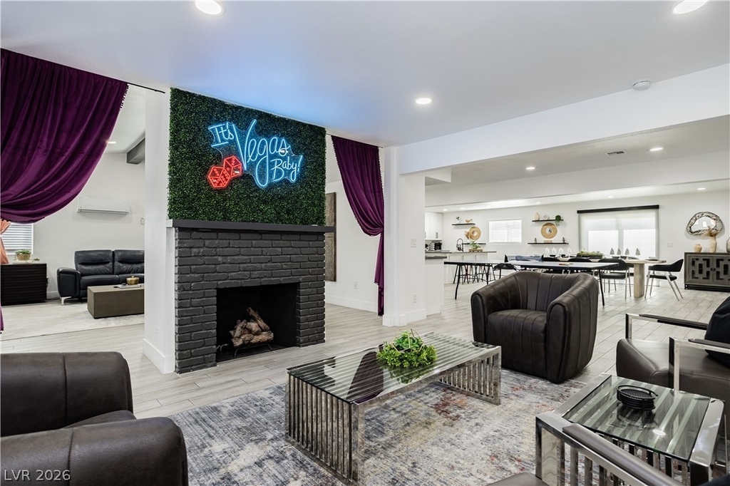 1913 Birch Street - Photo 2