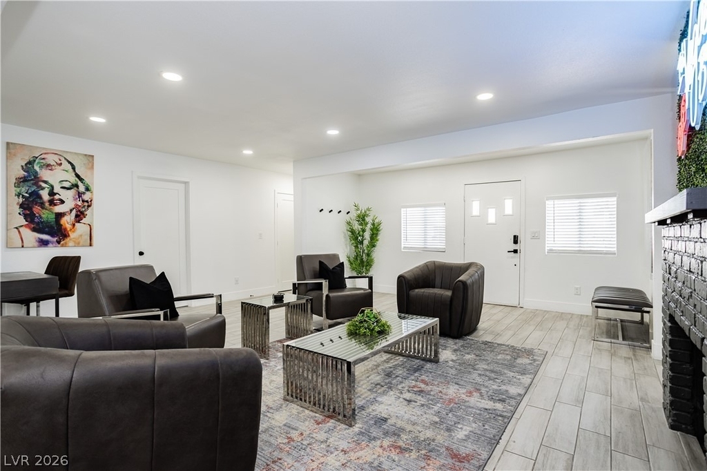 1913 Birch Street - Photo 1