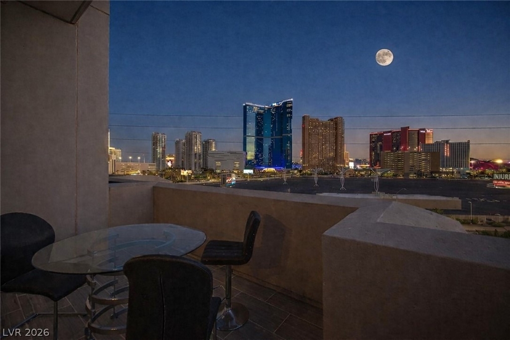 200 W Sahara Avenue - Photo 0