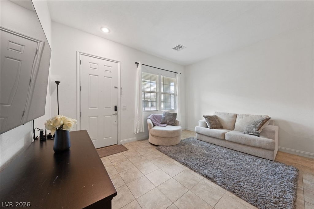 7544 Nicklin Street - Photo 3