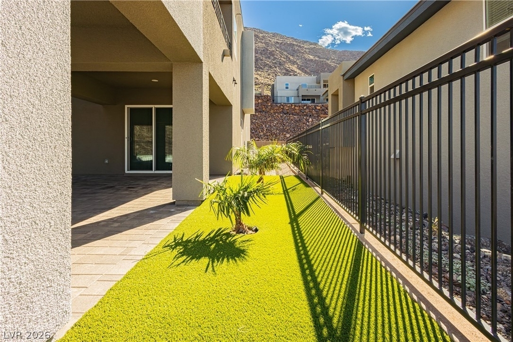 322 Natoire Court - Photo 42