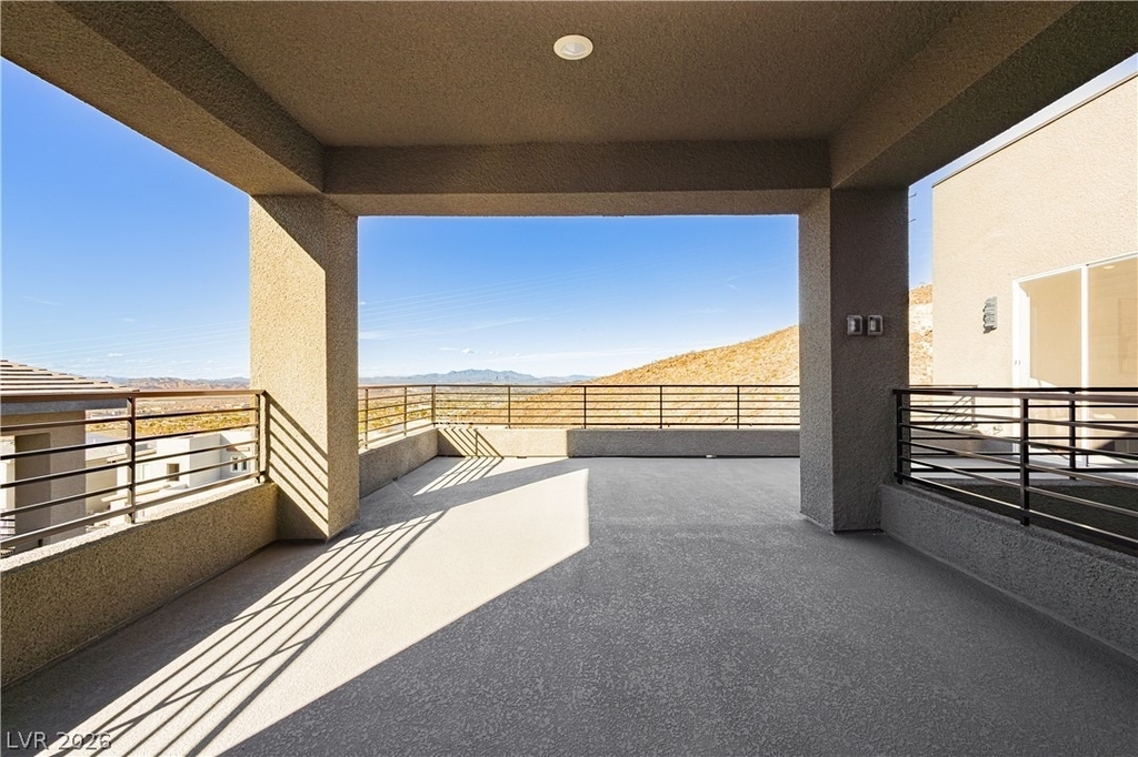 322 Natoire Court - Photo 43