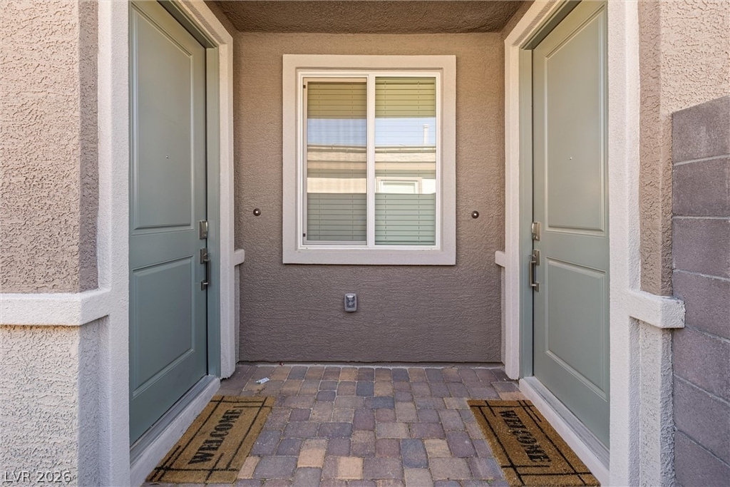9446 Sequoia Ridge Avenue - Photo 4