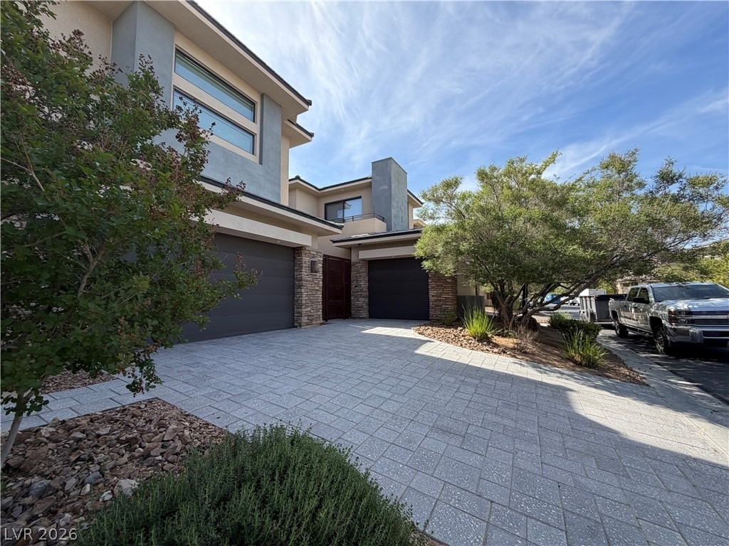 66 Pristine Glen Street - Photo 0