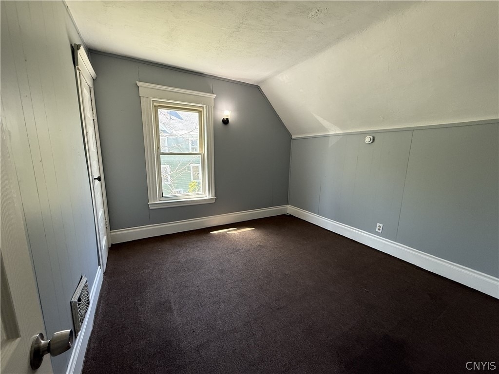 154 Seeley Avenue - Photo 6