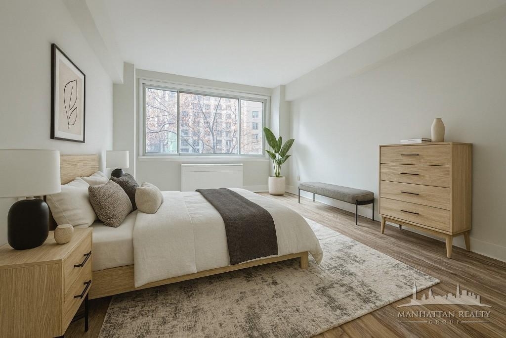 East 51st Street - Photo 2